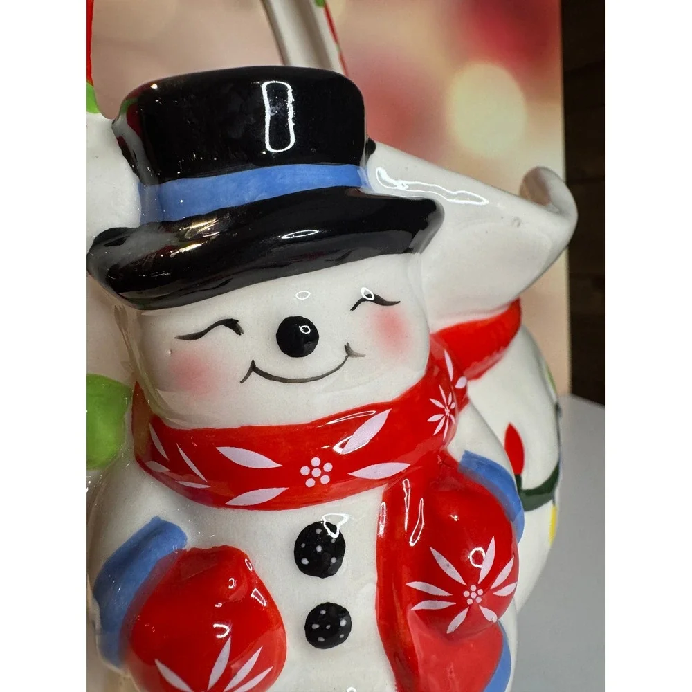 Temptations by Tara Snowman Holiday Basket‎